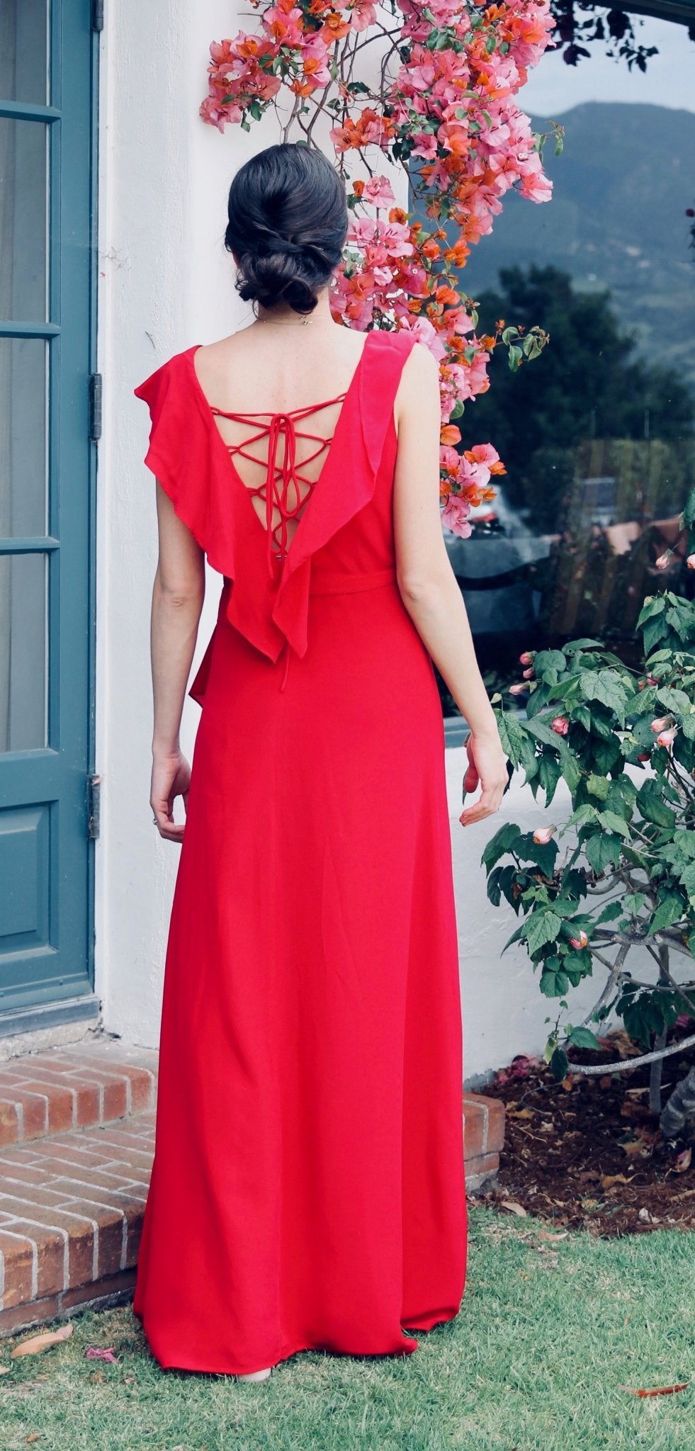 Flowy Silk Maxi Dress. Size 6 Flowy Silk Maxi Dress. Size 6