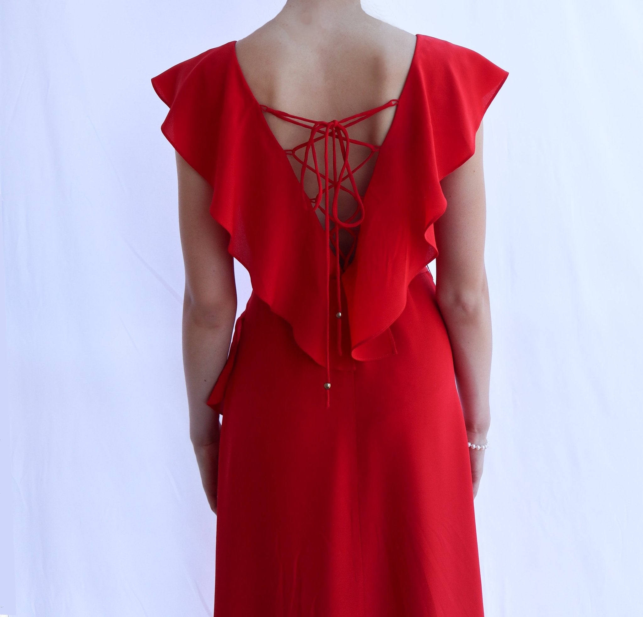 Flowy Silk Maxi Dress. Size 6 Flowy Silk Maxi Dress. Size 6
